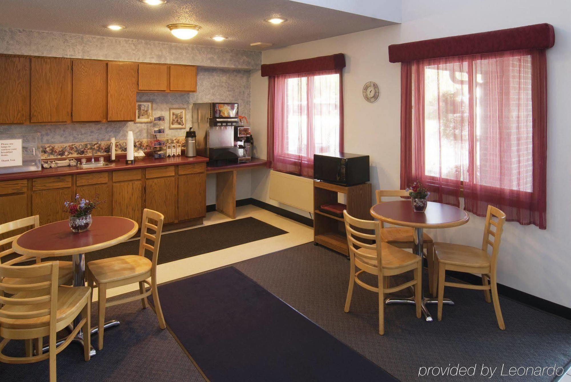 Americas Best Value Inn Wisconsin Rapids Restaurant bilde