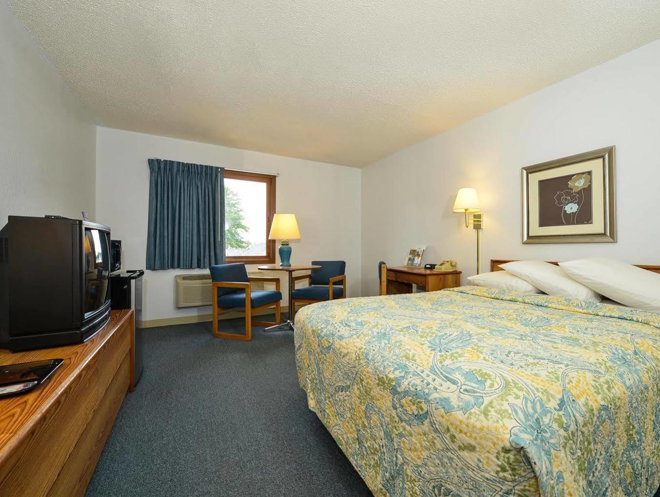 Americas Best Value Inn Wisconsin Rapids Eksteriør bilde